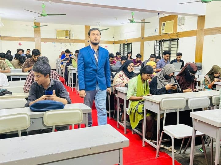 Empowering Future IT Professionals: Seminar by IT Lab Solutions Ltd. at Sylhet International University